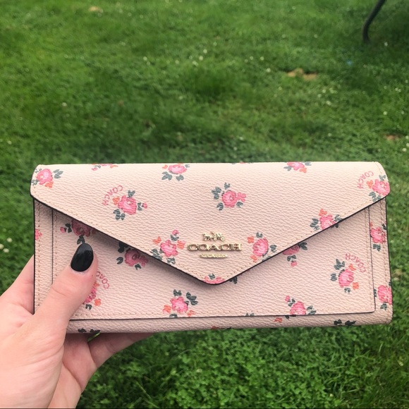 Meet your Posher, Kaitlyn - Picture 1 of 1